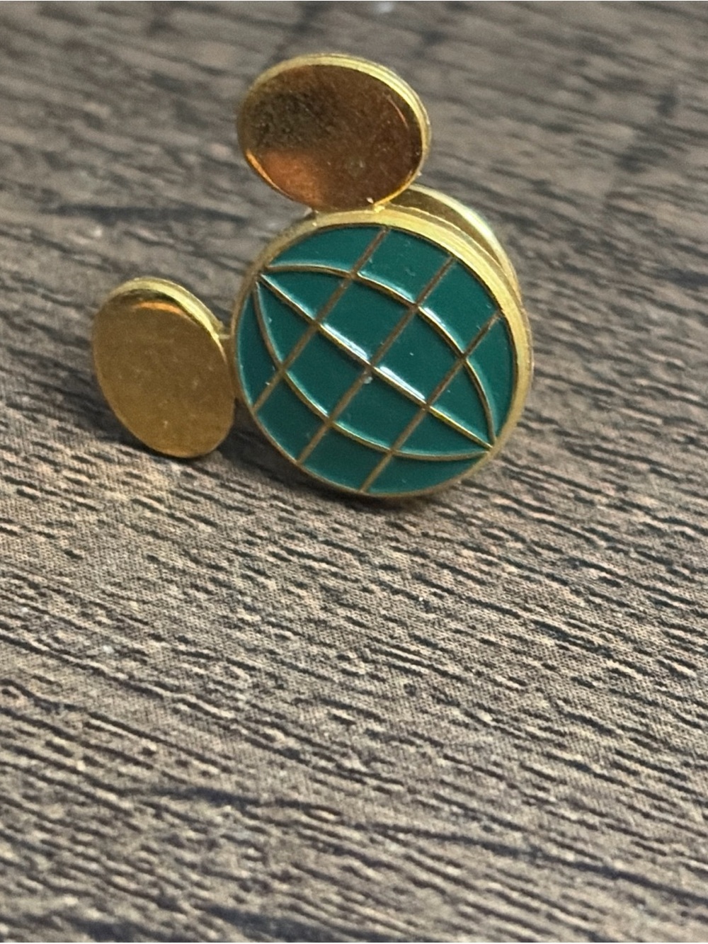 Vintage Jostens Walt Disney World WDW Employee Service PIN ~ Epcot Mickey Ears